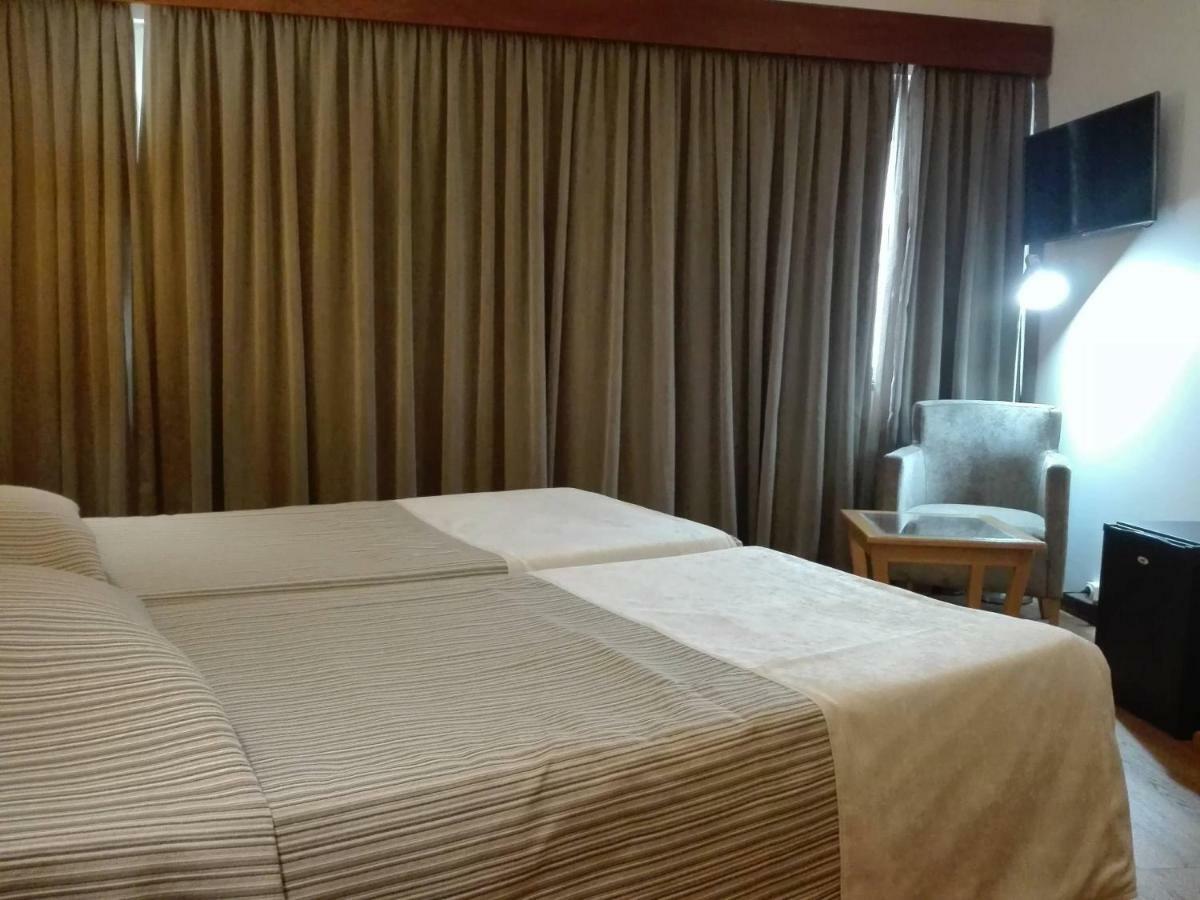 Hotel Do Centro ฟุงชาล ภายนอก รูปภาพ