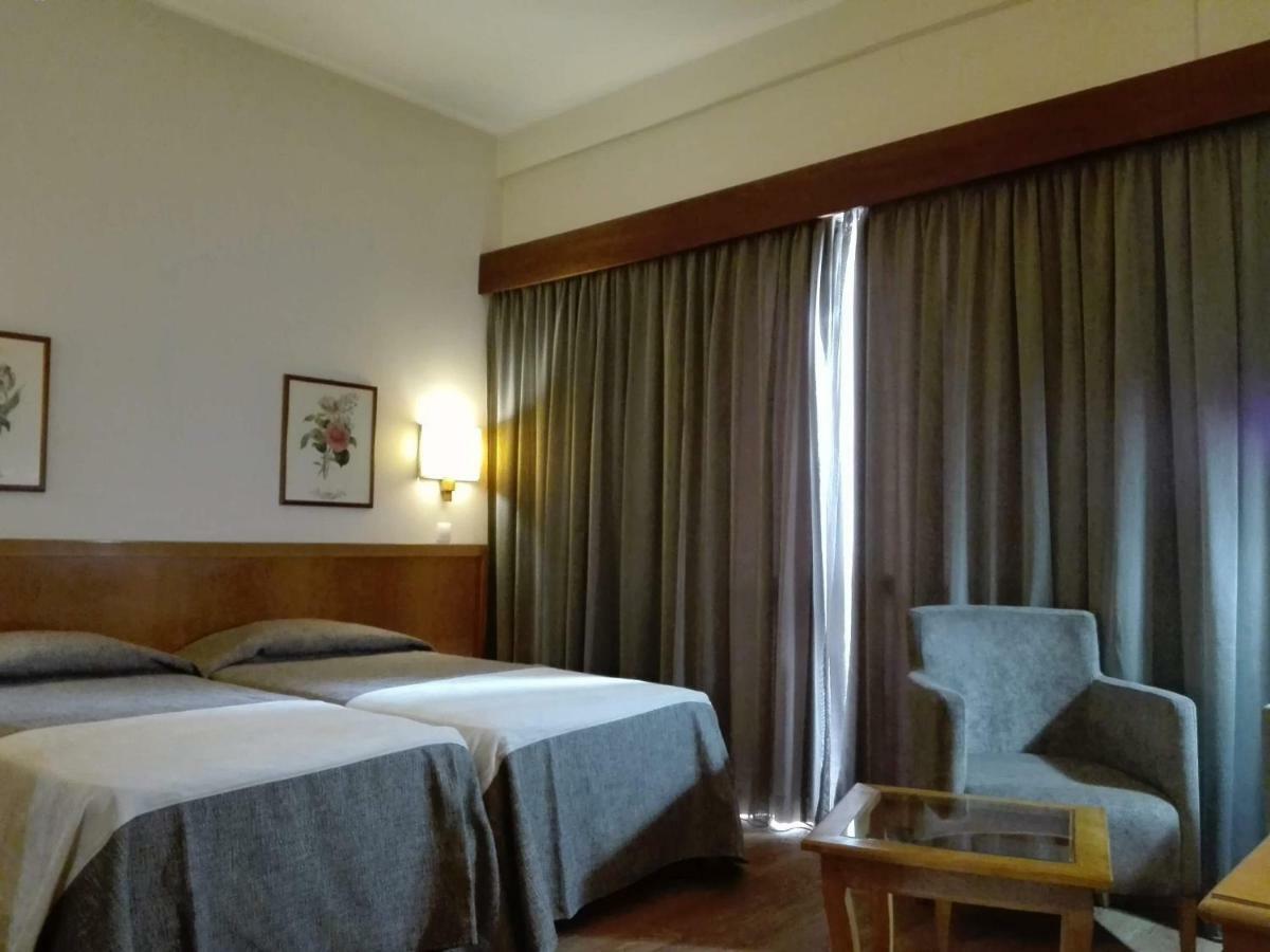 Hotel Do Centro ฟุงชาล ภายนอก รูปภาพ